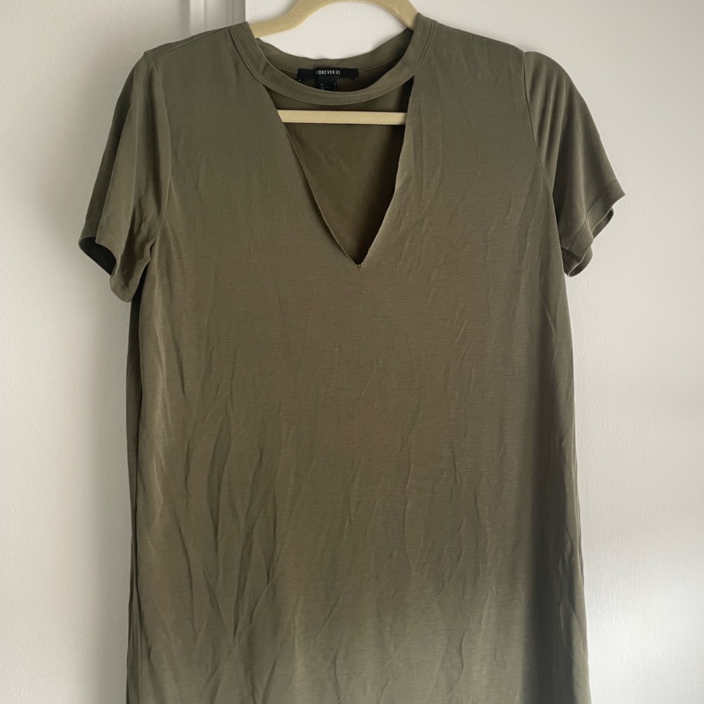 Neckline dress